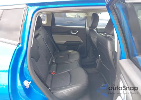 2022 Jeep Compass Latitude 4X4 из США, поврежденный, VIN 3C4NJDBB4NT136599